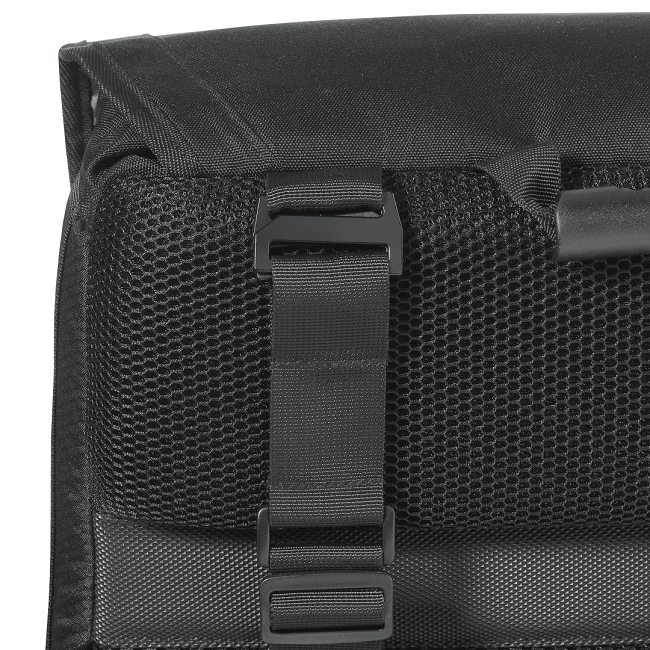 美品メッセンジャーバック 10L MESSENGER BAG