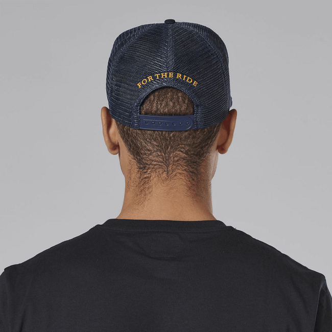 ELLIS TRUCKER CAP BONE / NAVY