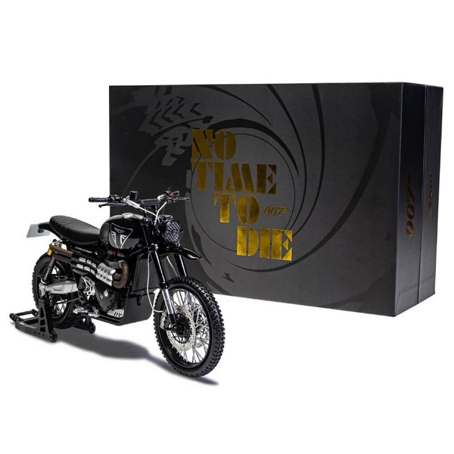 JAMES BOND TRIUMPH SCRAMBLER 1200 1:12 MODEL