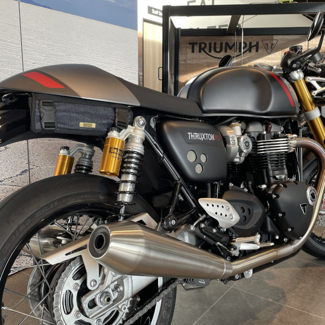車載イメージ<br>Thruxton RS
